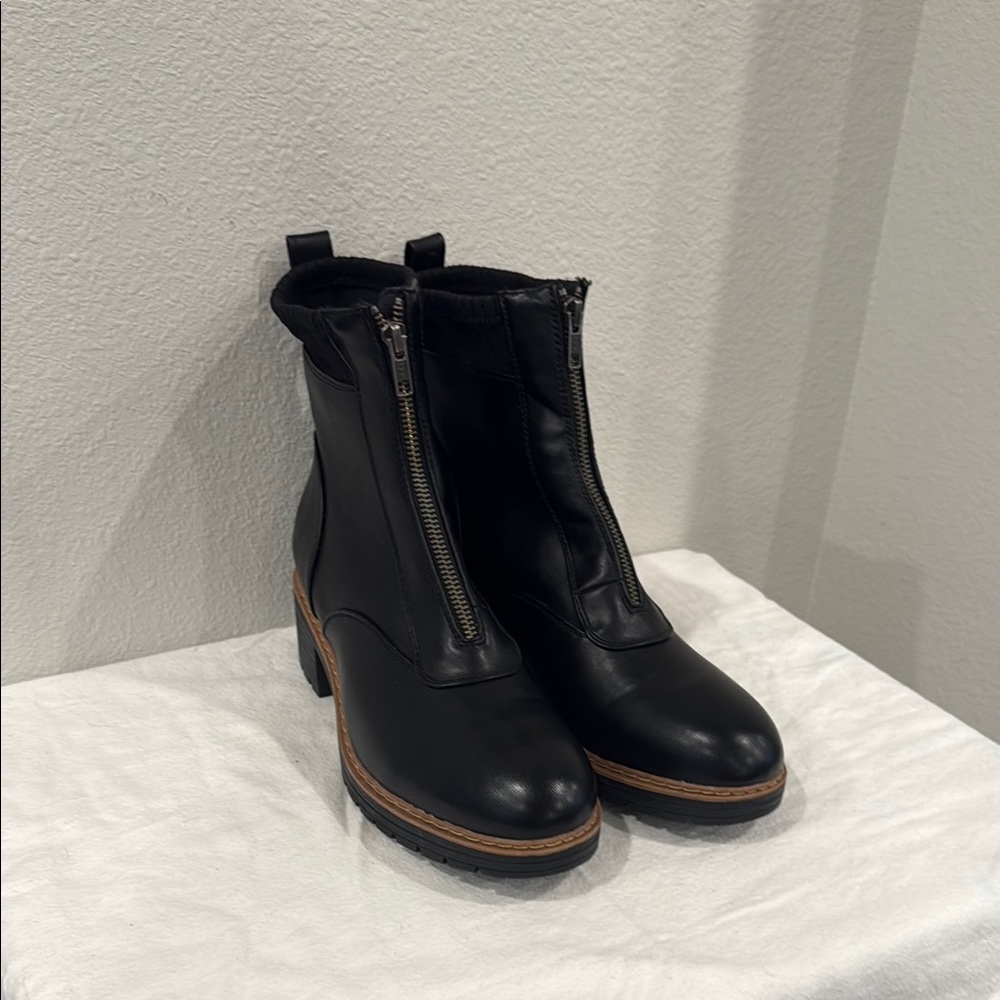 BareTraps Black Ankle Boots with Brown Sole